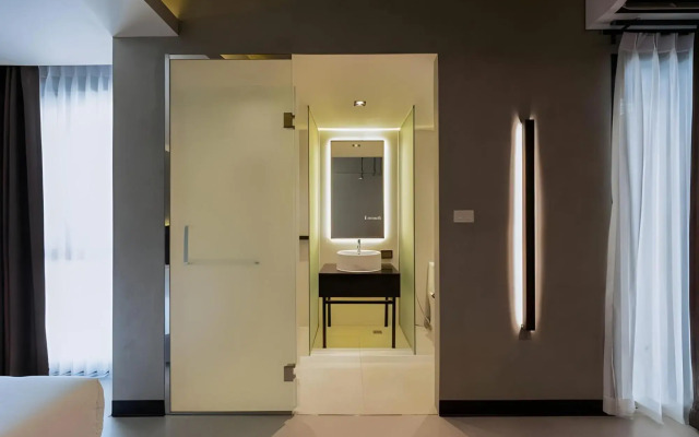 Exii Hotel