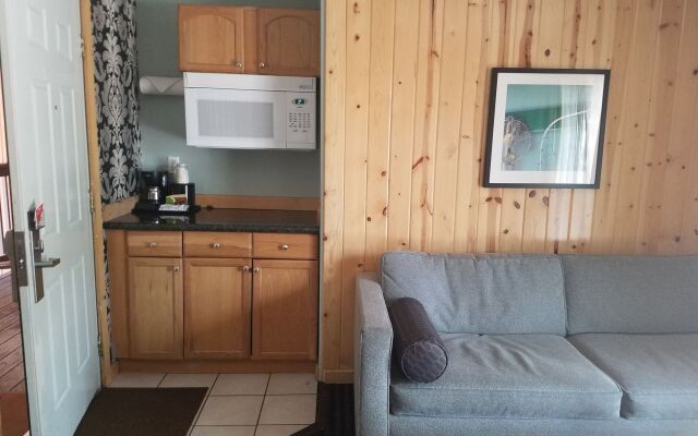 3 Peaks Resort & Beach Club