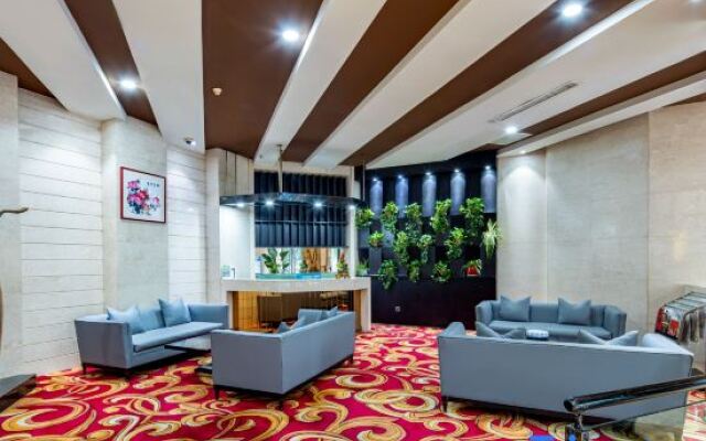 Hua Nian Hotel