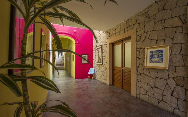 Monte Leon Hotel