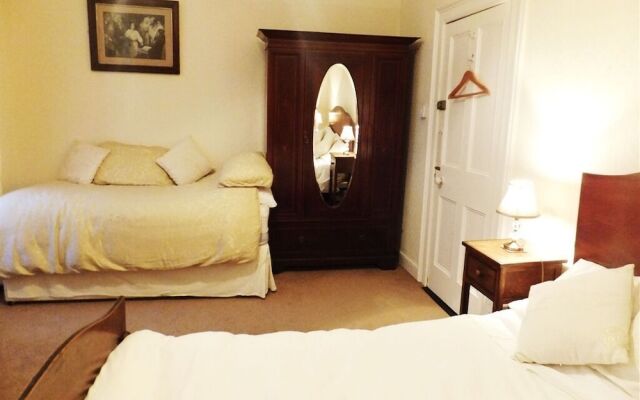 McMahon Guest House