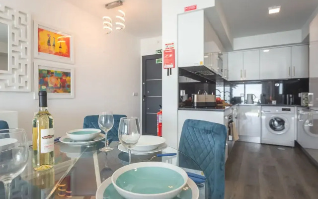 Aqui H Casa by Atlantic Holiday