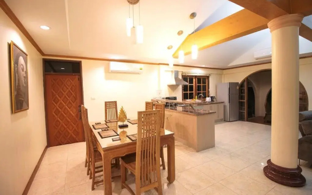 Grand Condo Lotus Pool Villa near the beach