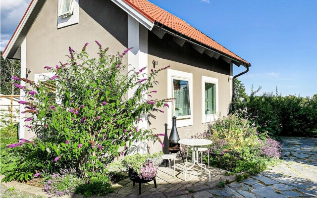 Nice Home in Oskarshamn With 2 Bedrooms and Wifi