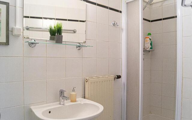 Comfy 2BR- Apartment near Wiener Stadthalle