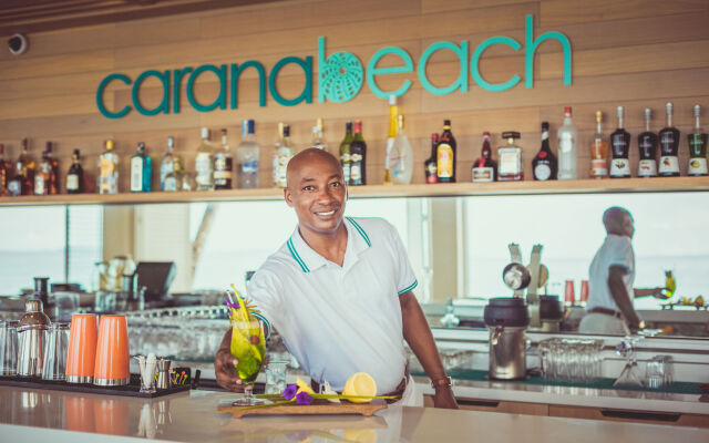 Carana Beach Hotel