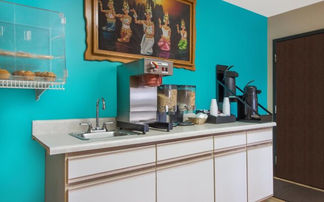 Knights Inn Wentzville