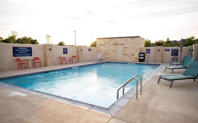 TRU By Hilton Allen Dallas