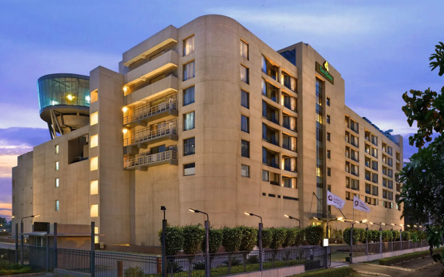 Savoy Suites Manesar