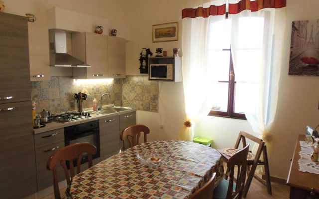 Noemi City Apartments