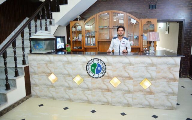 Step Inn Guest House