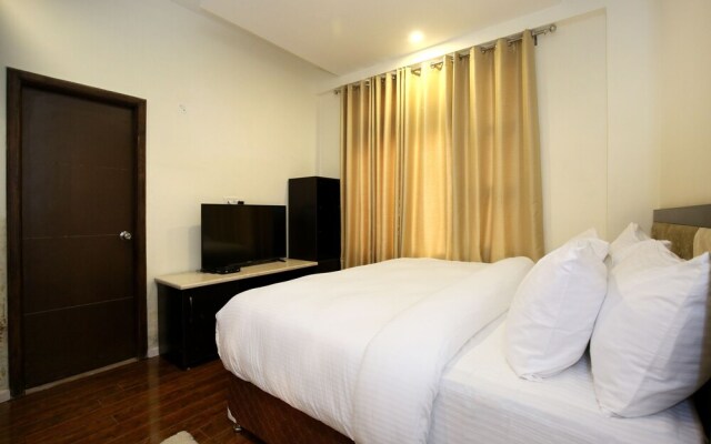 OYO 9894 Home Valley View 2BHK Bharari