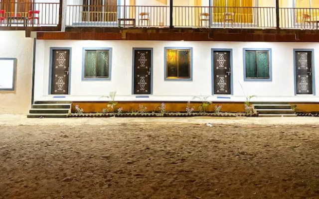 sea royal rooms and cafe