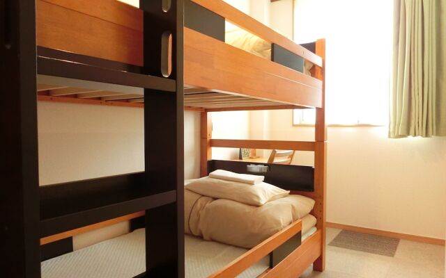 Kencha Rumah - Hostel – Guest Rooms – Hachijo Island