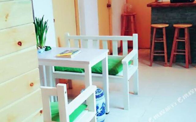 Luoyang Ancient Town Young Hostel