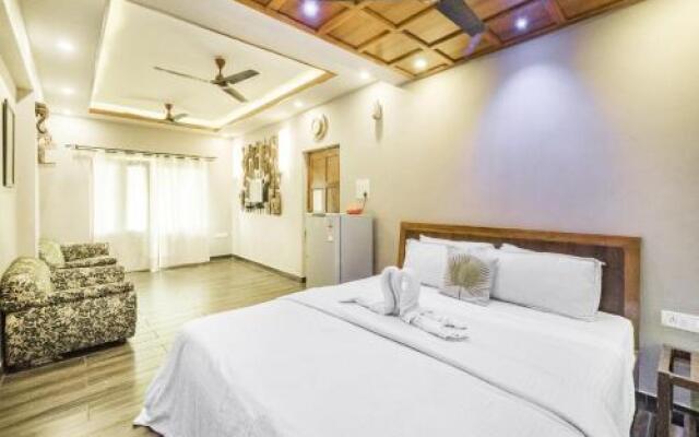 Apartment with a pool in Arpora, Goa, by GuestHouser 31843