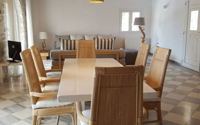 Paros Holiday Villa Alyki