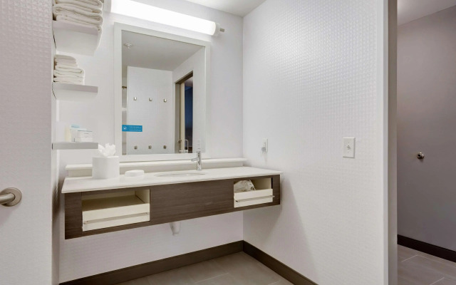 Hampton Inn St. Louis Wentzville