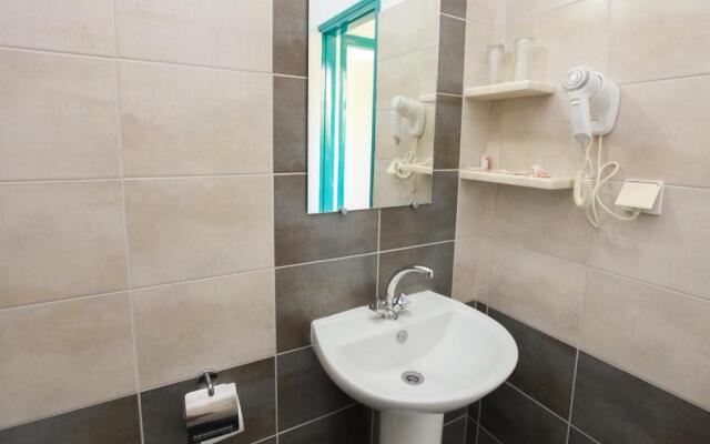 Angeliki Beach Hotel