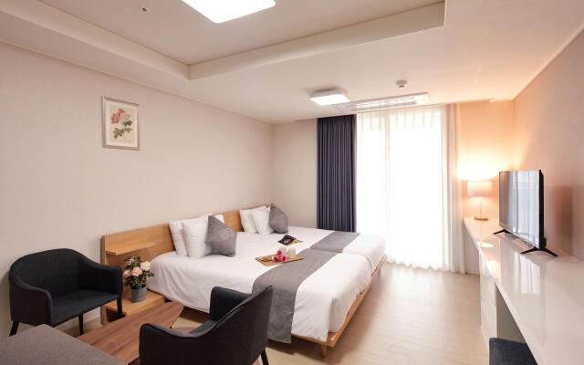 Leeinstay Hotel