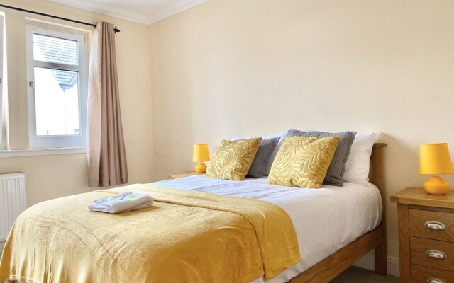 Cloverfield Rooms