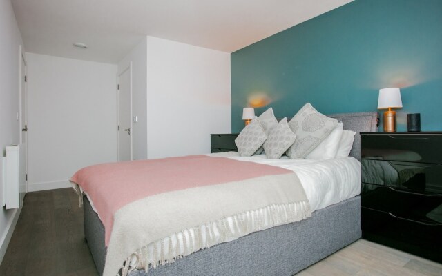 Modern 2 Bedroom Flat In Greenwich