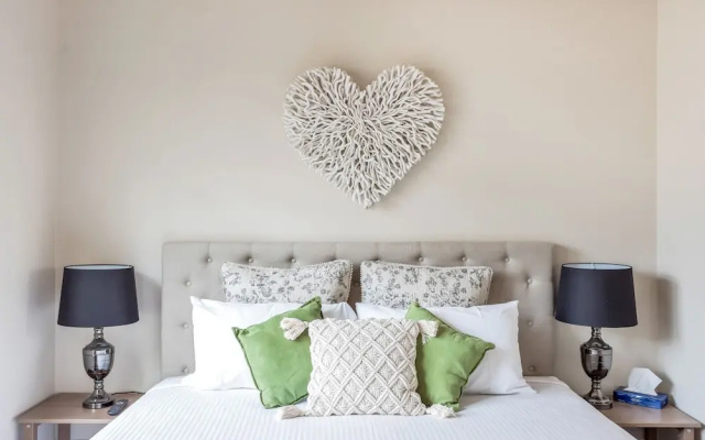 Grandview Accommodation - The Flaxley Apartments