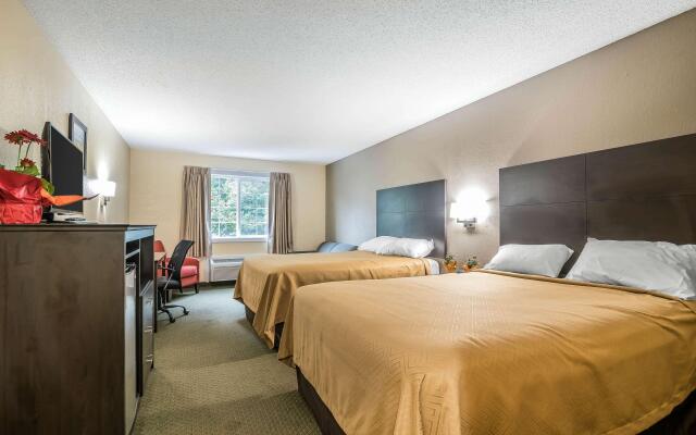 Rodeway Inn Lake George Outlets