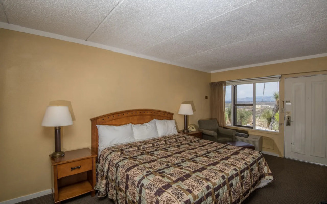 Landmark Lookout Lodge