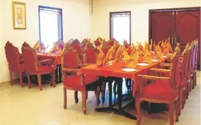 Park Rajadhani - Uloor