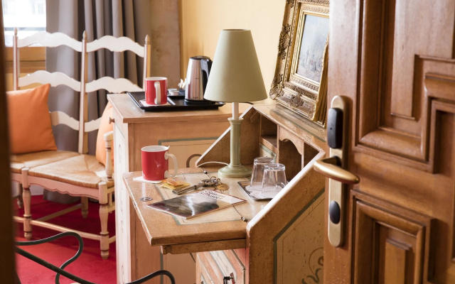 Hotel Les Rives De Notre Dame