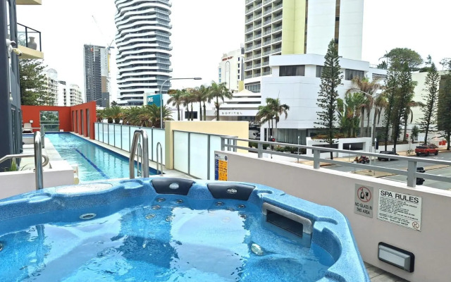 Broadbeach on the Park 2 Bedroom Apartment