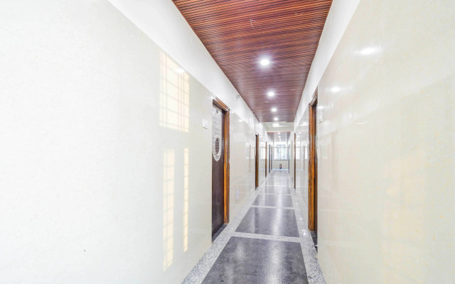 Super Townhouse Kokapet Near GAR