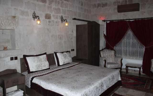 Dilek Tepesi Cave Hotel
