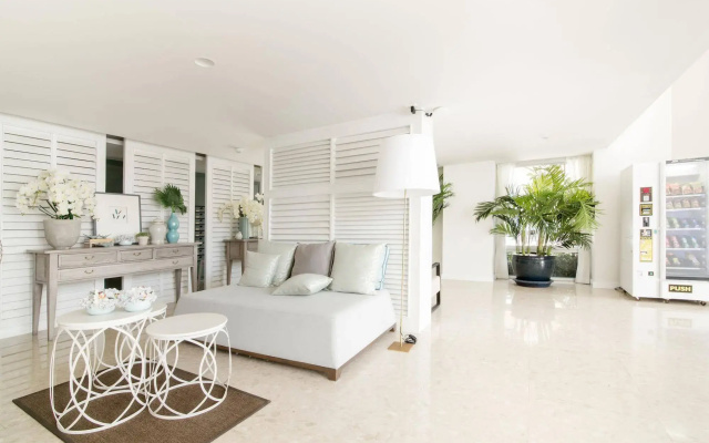 First Choice Suites By The Sea