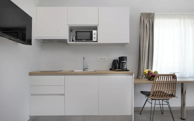 Sueno Studios and Apartments