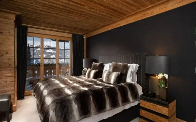 Spacious Chalet With Private Pool