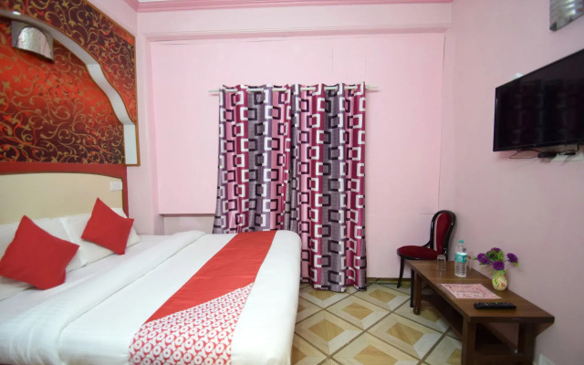 OYO Rooms Mall Road View