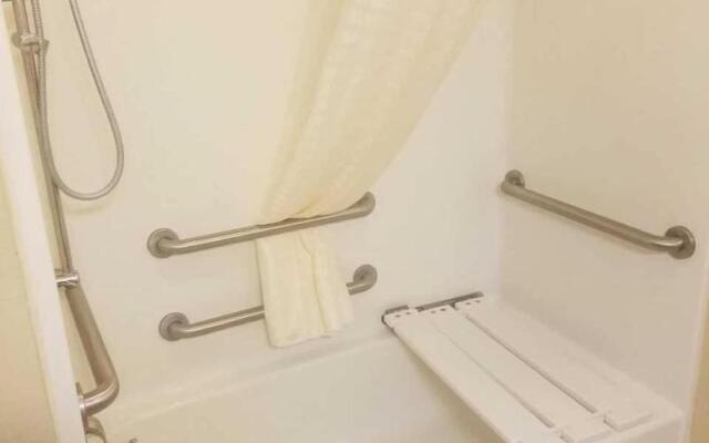 Cobblestone Inn & Suites - Hartington