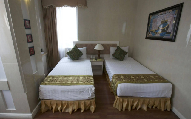 Danly Hotel