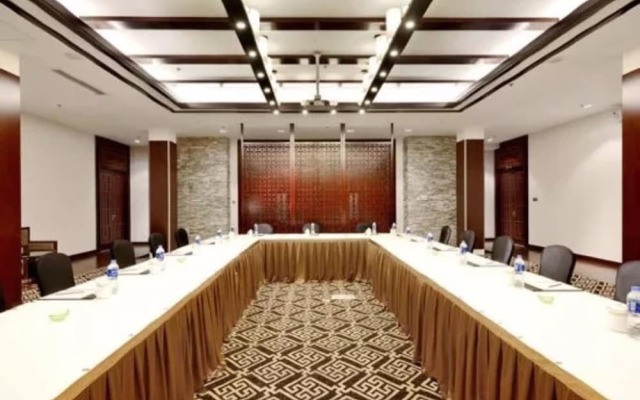 High Mountain Resort Deqin