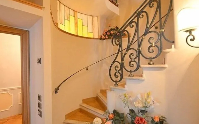 Prestigious Apartment Via Giulia