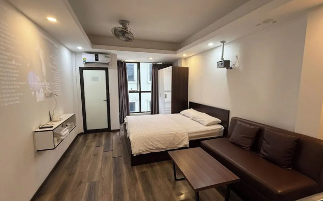 Era Apartment Ha Yen Quyet
