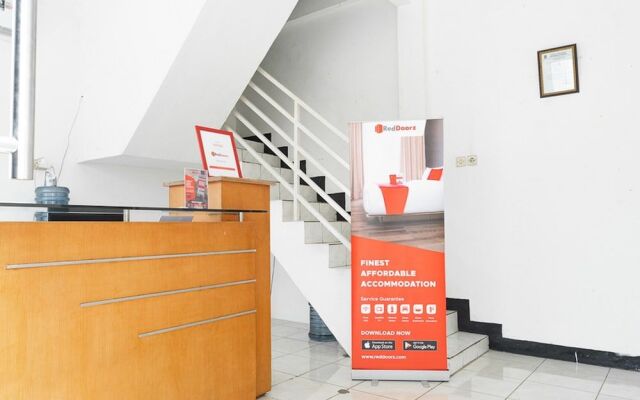 Formerly Reddoorz Syariah Jatisampurna Hospital