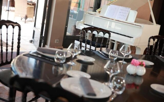 Le Domaine Chateau du Faucon