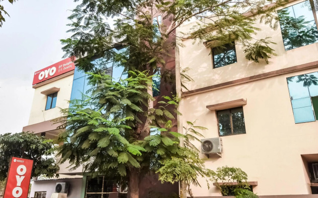 OYO 48557 Tm Delights