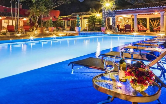 La Buena Vibra Retreat and Spa Hotel
