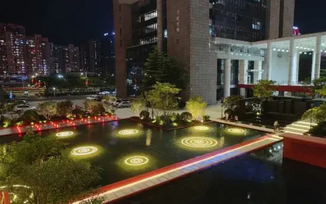 Echarm Plus Hotel (Foshan Zhihui Xincheng Subway Station)