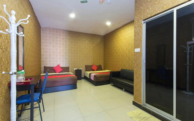 Night Queen Hotel