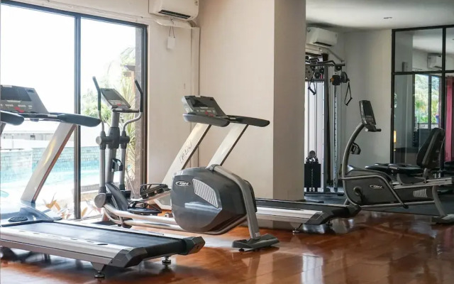Nice And Comfort 1Br At Tamansari Semanggi Apartment